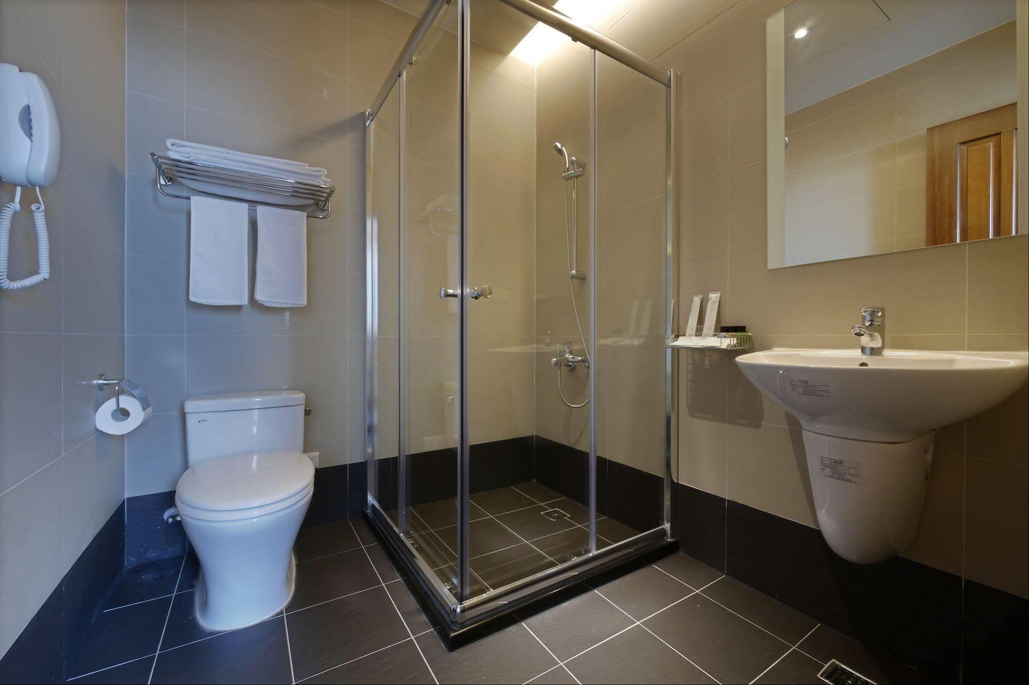 Watermark Hotel - Sizihwan Kaohsiung Extérieur photo