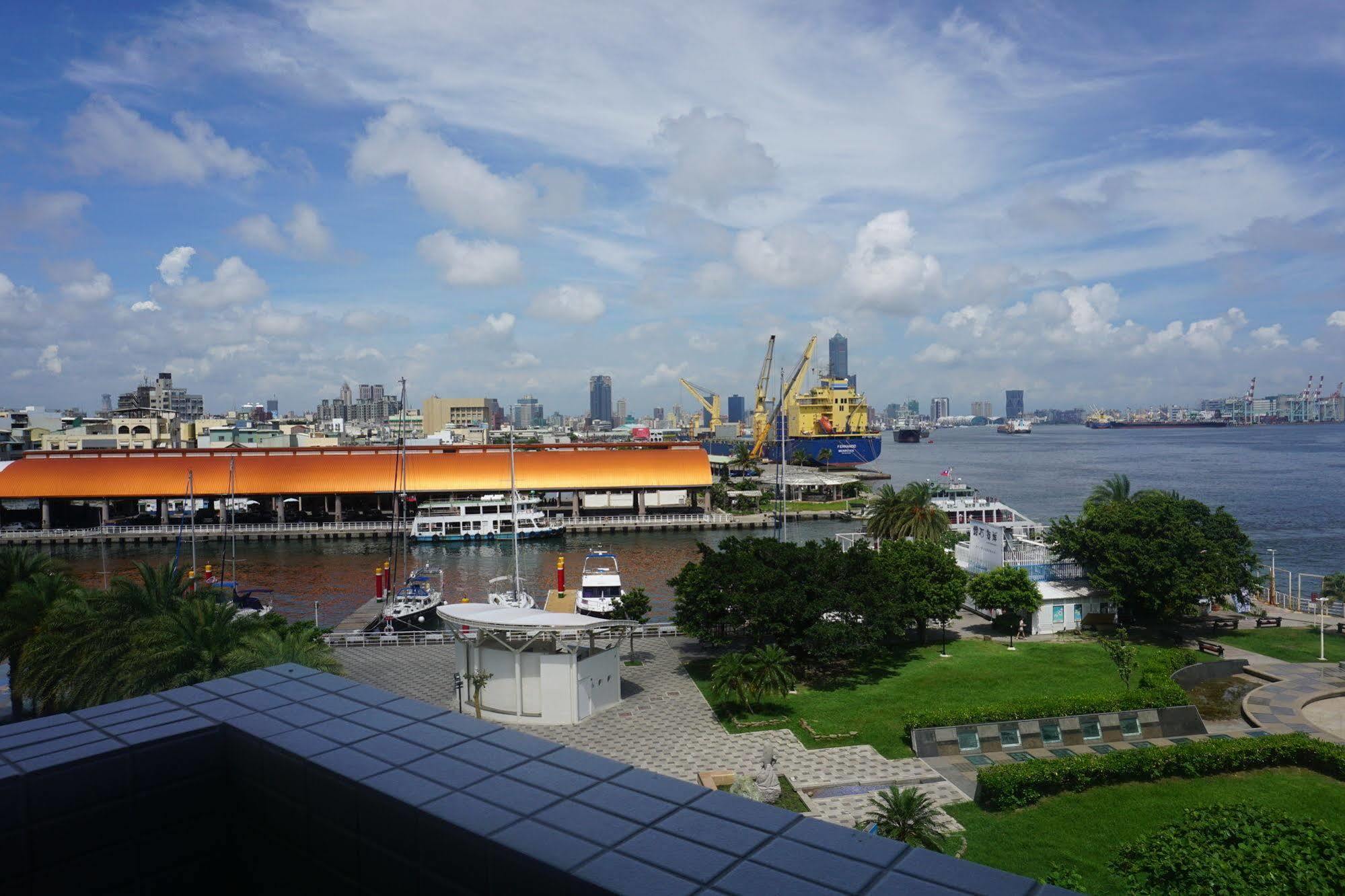 Watermark Hotel - Sizihwan Kaohsiung Extérieur photo